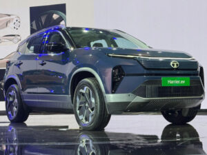 Toyota Innova Crysta
